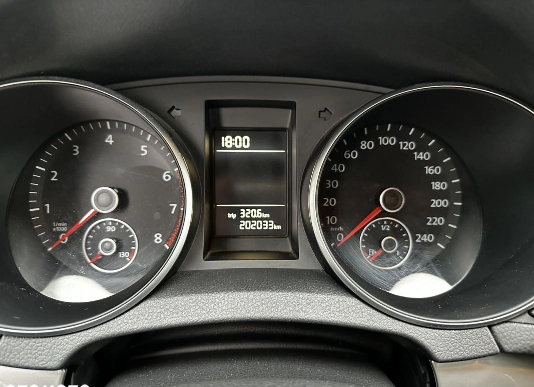 Volkswagen Golf cena 22900 przebieg: 202000, rok produkcji 2009 z Słupsk małe 781